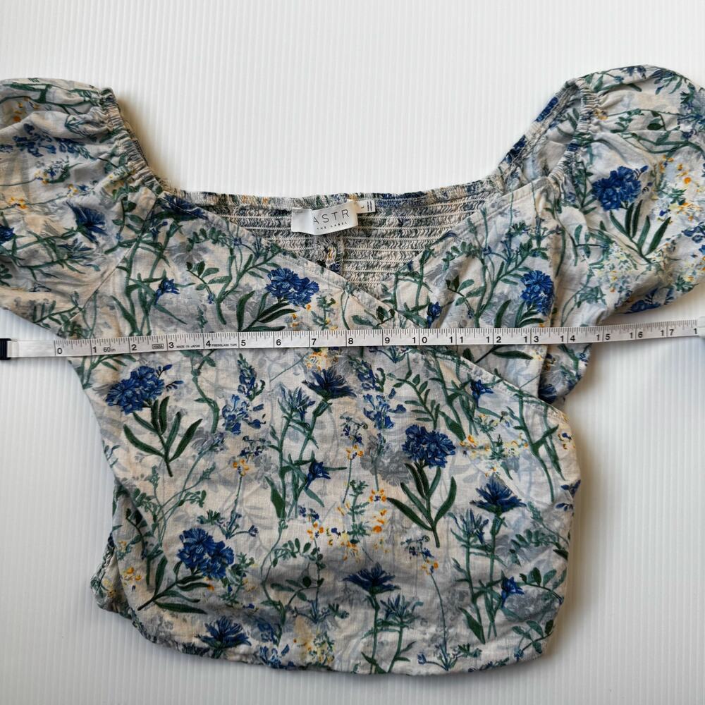 ASTR Surplice Floral Linen Crop Top Crinkle Cottagecore Coquette Prarie Sz Large - Picture 6 of 9
